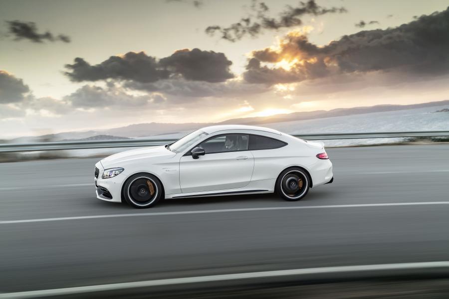  Mercedes-AMG C63 S Coupe (C205) 2018 года  (WW) (фото 9 из 44)